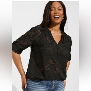 NWT Harper Clip Chiffon Pullover 3/4 Sleeve Blouse